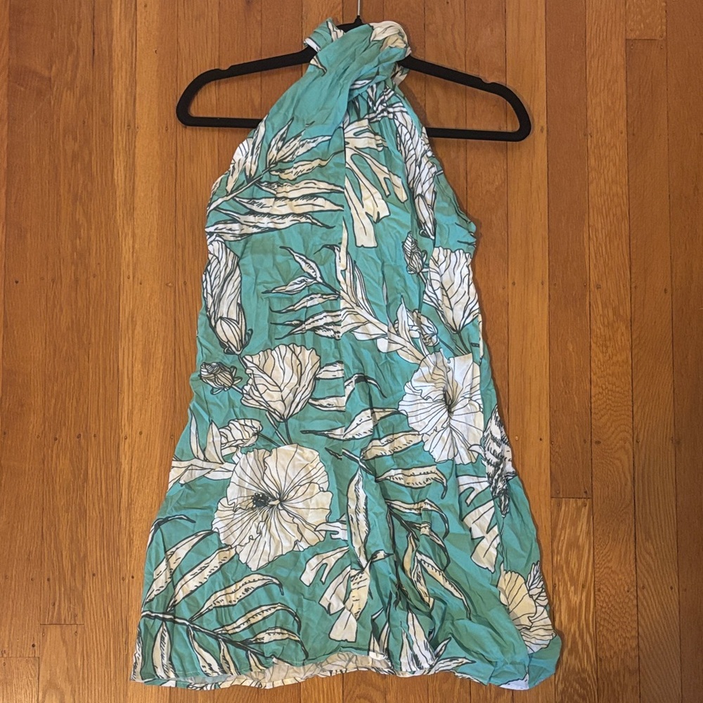 Cupshe Leaf Print Halter Dress in Blue and White